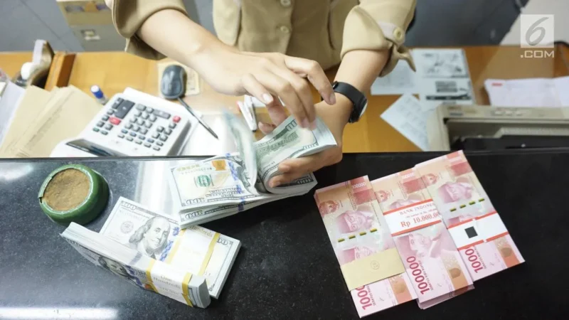 Top 3: Kurs Dolar dan Rupiah di 4 Bank Besar