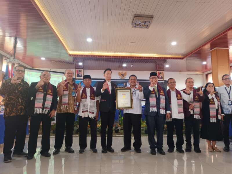 Diikuti 58 Ribu Peserta, LLDikti Wilayah I Ukir Rekor MURI lewat Seminar 10 Pohon Ilmu
