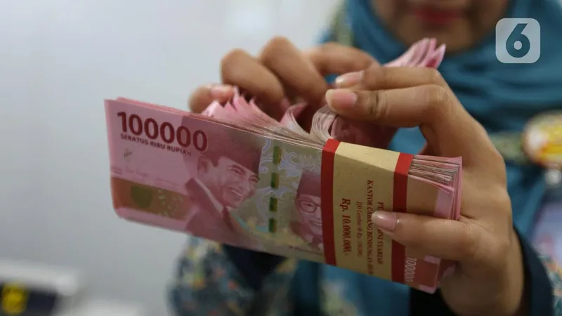 Kurs Rupiah Kembali Dekati 18.000 per Dolar AS