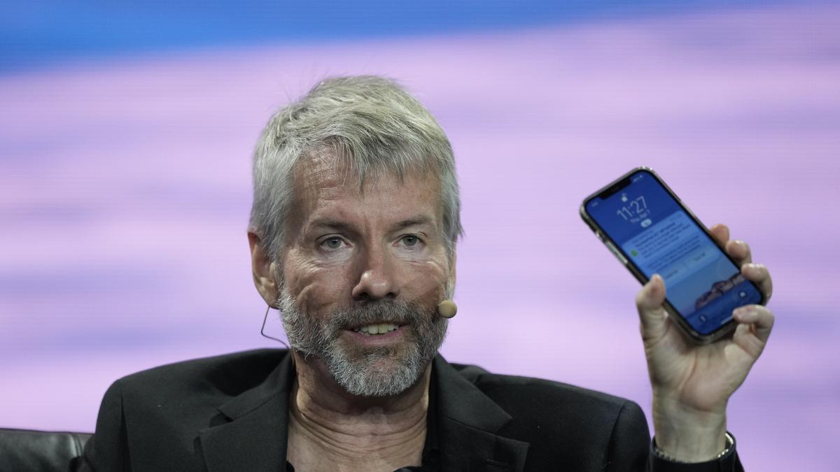 Michael Saylor Tegaskan Tak Pernah Jual Bitcoin