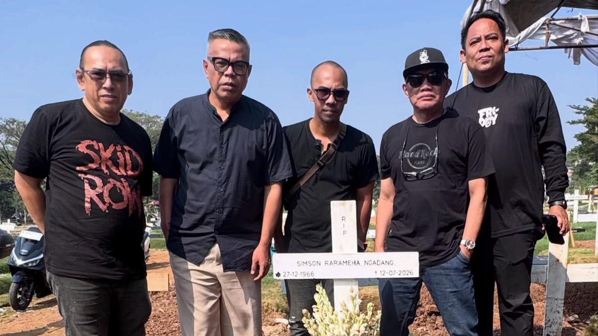 Abdel Achrian Merendah Makam Temon, Kenang Persahabatan Lama