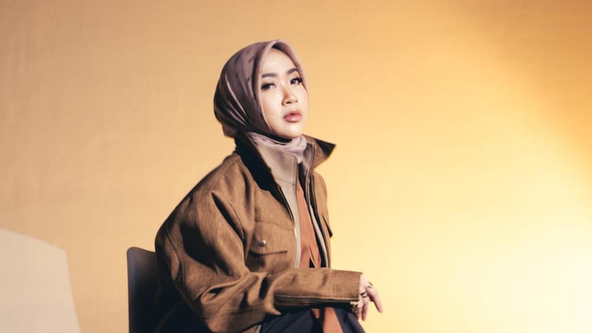 Agnas Bawa Nuansa Melankolis di Single Di Luar Hal Biasa: Cerita Cinta yang Perlahan Pudar
