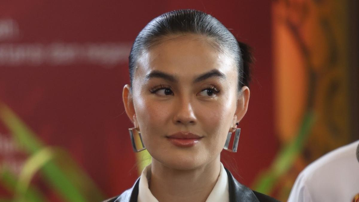 Reacher Season 4 Agnez Mo Anggun Tampil Kostum Ibu Anak