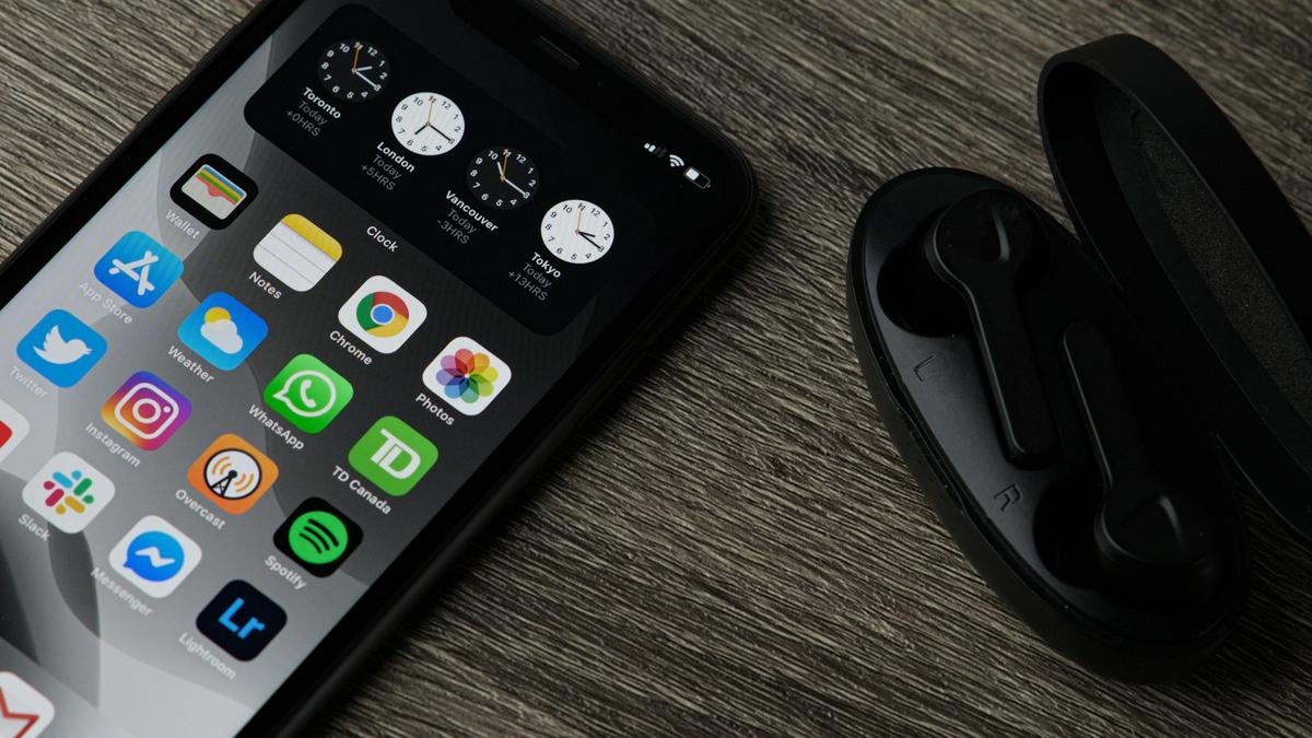 Apple Rilis 5 Model iPhone hingga 2027: Inovasi Teknologi dan Penguasaan Pasar