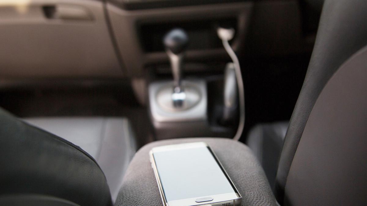 Fast charging memang bikin baterai cepat rusak?