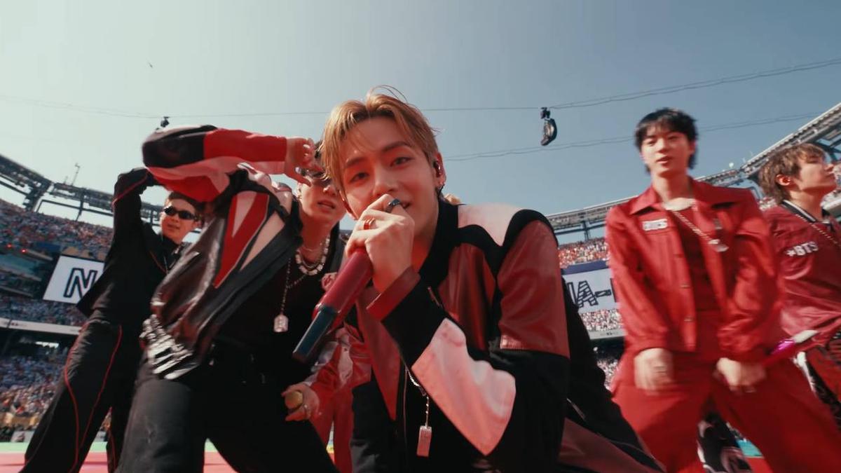 BTS Bawakan Dynamite di Halftime Final Piala Dunia 2026