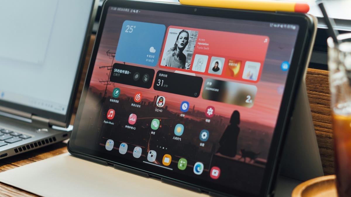 Pemilihan Tablet yang Tepat untuk Menonton Film: Pertimbangkan Aspek Rasio, Ukuran Layar, dan Kebutuhan Multitasking