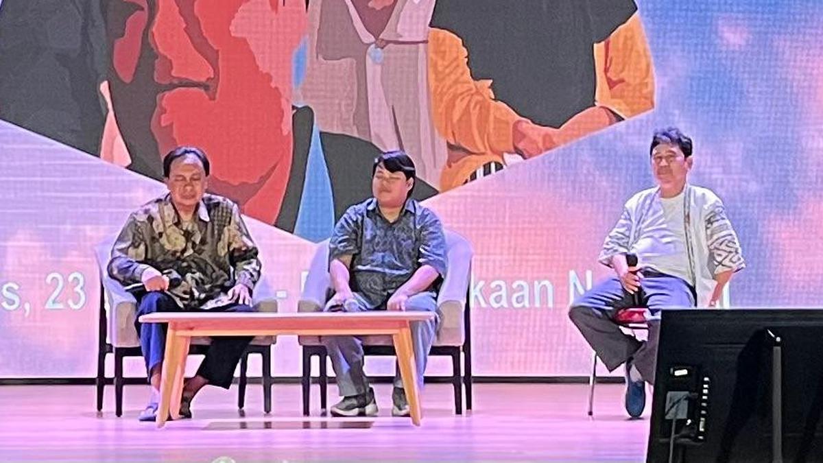 Sutradara Tunanetra Basuki Ungkap Cara Menghadapi Film