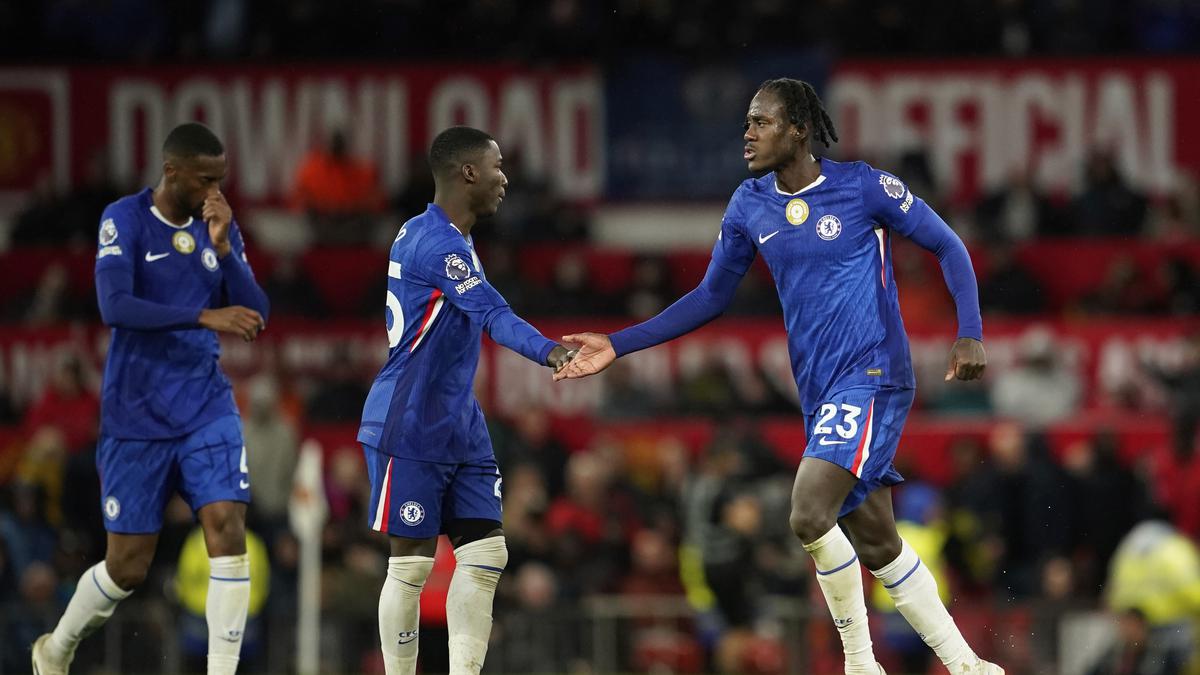 Como Siap Ajukan Transfer Baru Chalobah ke Chelsea