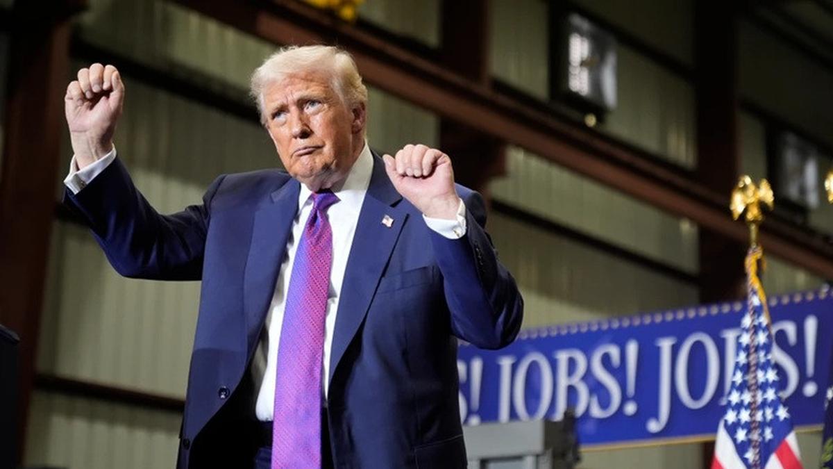 Trump Akui Kontak FIFA, Penangguhan Kartu Merah Balogun Diperhatikan