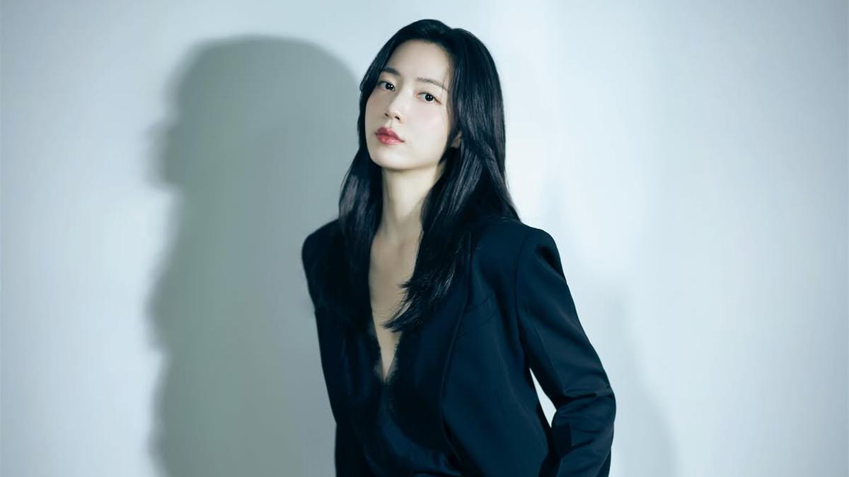 Ryu Hwayoung Menikah: Karier dan Karya Terbaiknya
