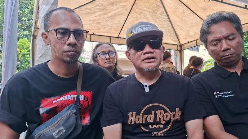 Jio Jimmy Kenang Temon: Lucu Sejak Kuliah, Tak Berubah