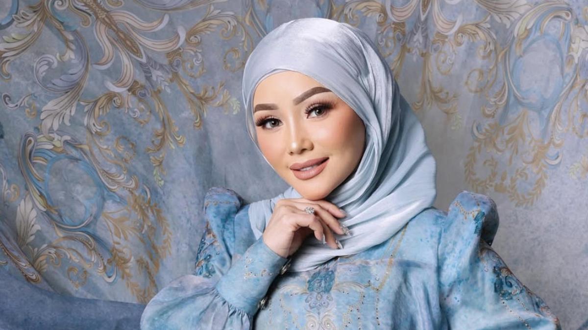 Kristina Meluncurkan KD Hijab di Konser 3 Kembang