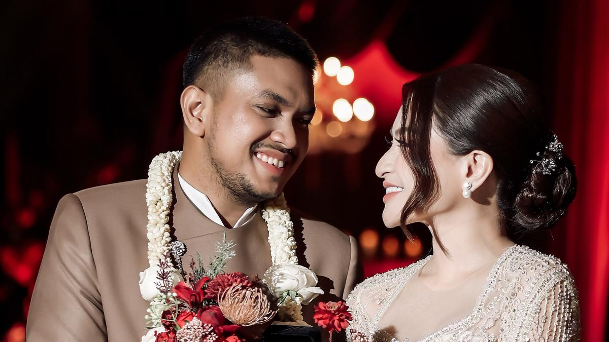 Nikah Nathalie Holscher Lengkap Anggun di Kuningan