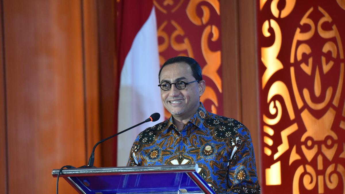 OJK Meningkatkan Transparansi Pasar Modal dengan Kebijakan Baru untuk Menegakkan Integritas dan Kepercayaan Investor