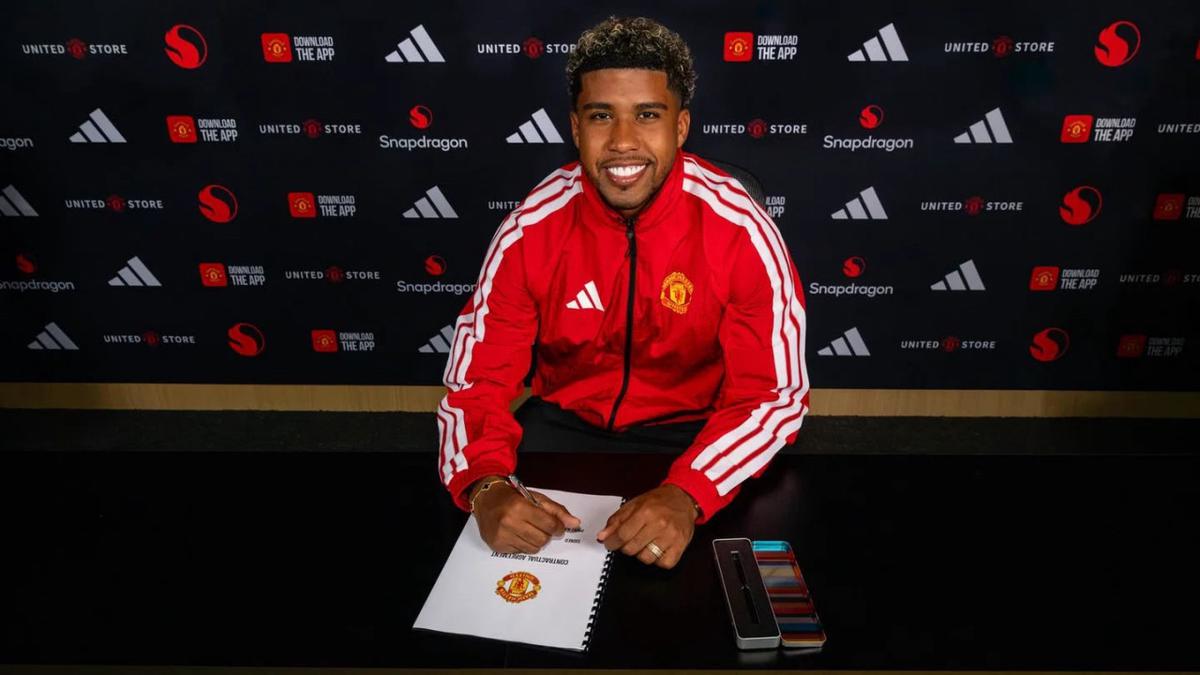 Transfer Pemain Baru MU: 3 Muka Baru di Starting XI Musim Depan