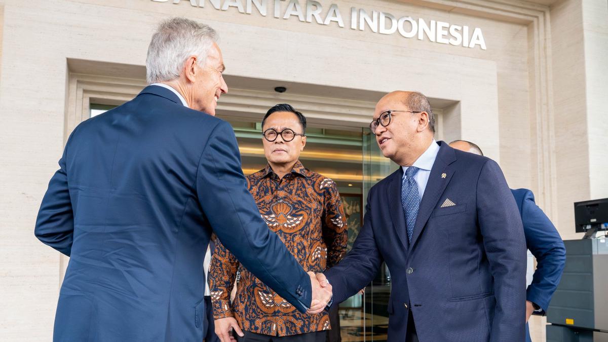Pemerintah Gandeng Tony Blair Institute untuk Transformasi BUMN dan Menarik Investor Asing