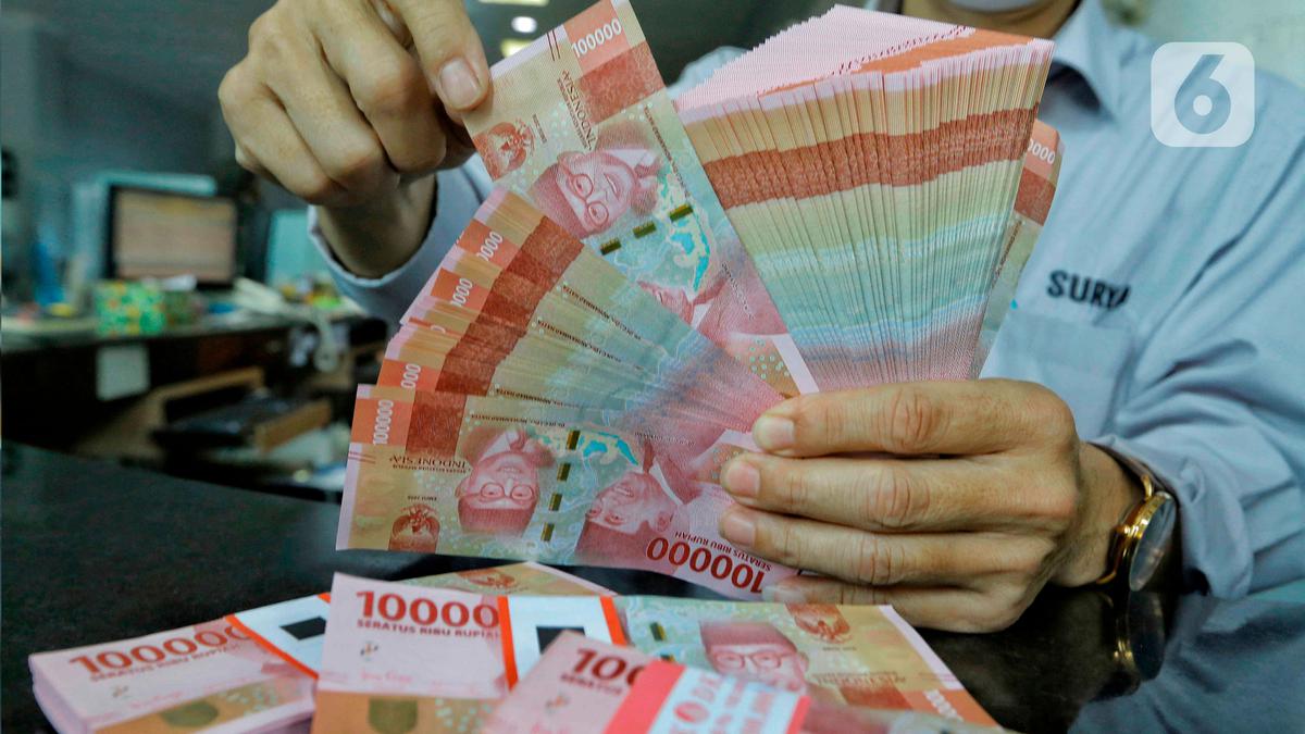 Kurs Rupiah Merekayap ke 17.921 per USD, Sentimen Tertinggi
