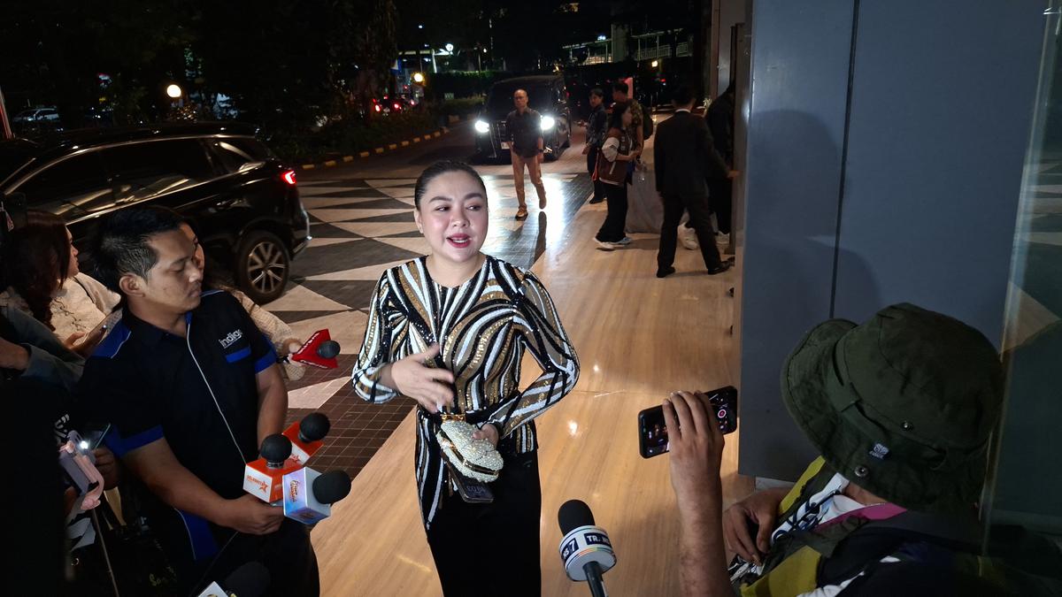 Vicky Shu Hadiri Nikahan Nathalie Holscher Diingat Tiga Kali